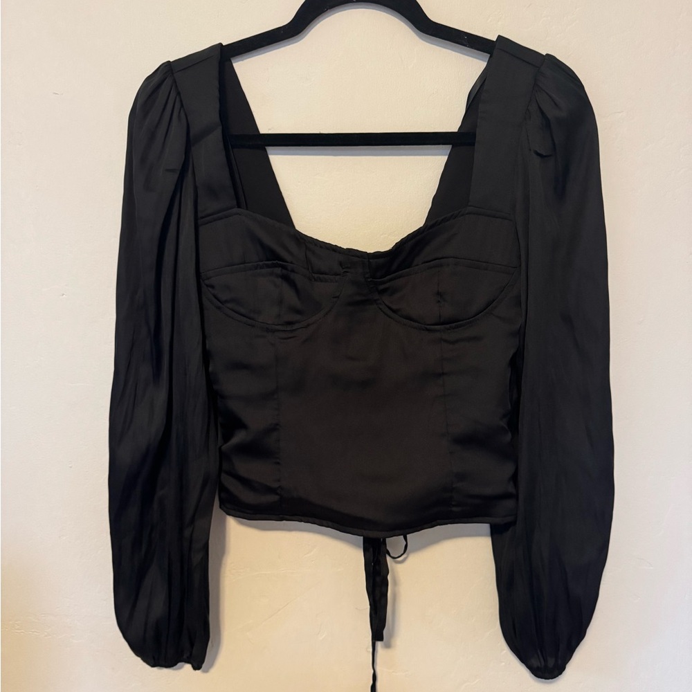 Aqua Elegant Black Puff Sleeve Blouse